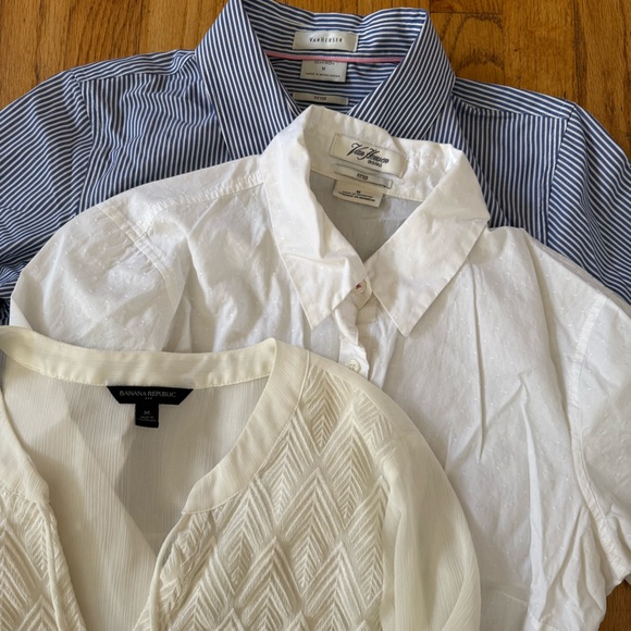 3 White and Blue Patterned Dress Shirt - Women’s Size Medium - Picture 3 of 10
